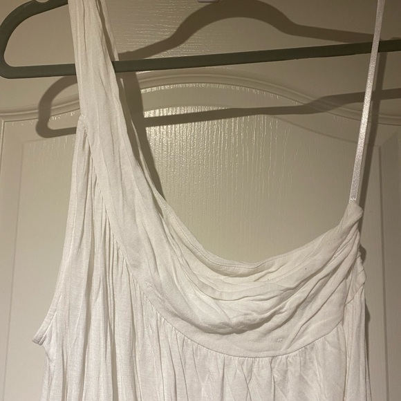 New York & Company - One Shoulder White Top - Picture 2 of 10
